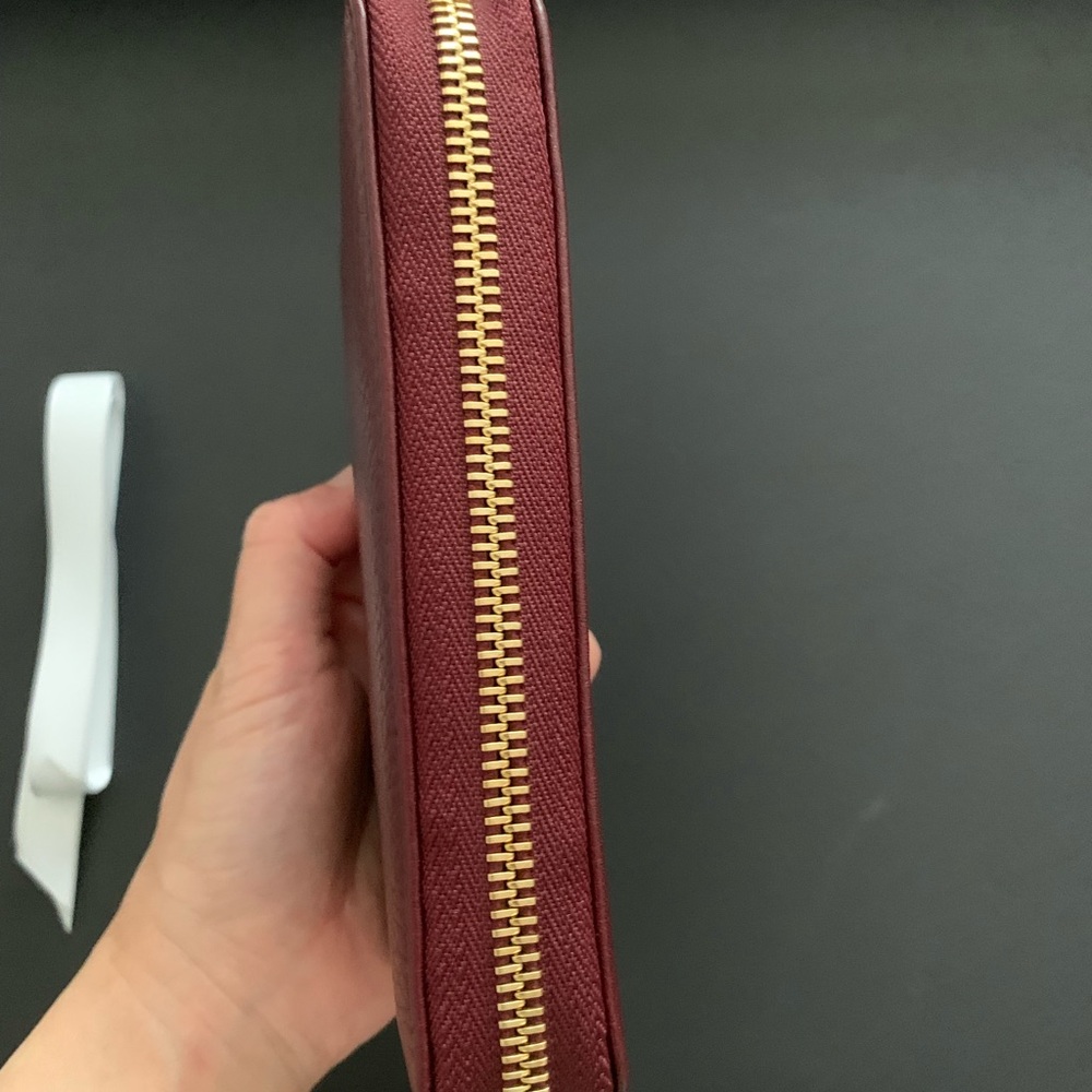 Gucci Burgundy Wallet - Picture 5 of 7